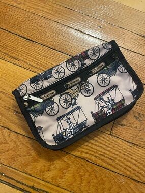 LeSportsac makeup bag